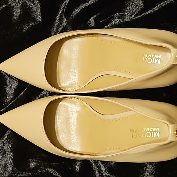 Michael Michael Kors heels New - Picture 5 of 8